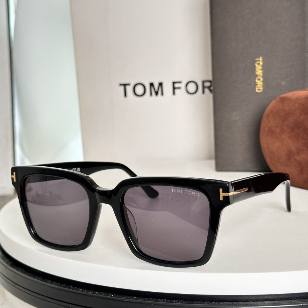  ‼️𝑻𝒐𝒎 𝑭𝒐𝒓*™ 
官网原版一比一
FT1161，SIZE：54-21-150凭借精湛的工艺备受
