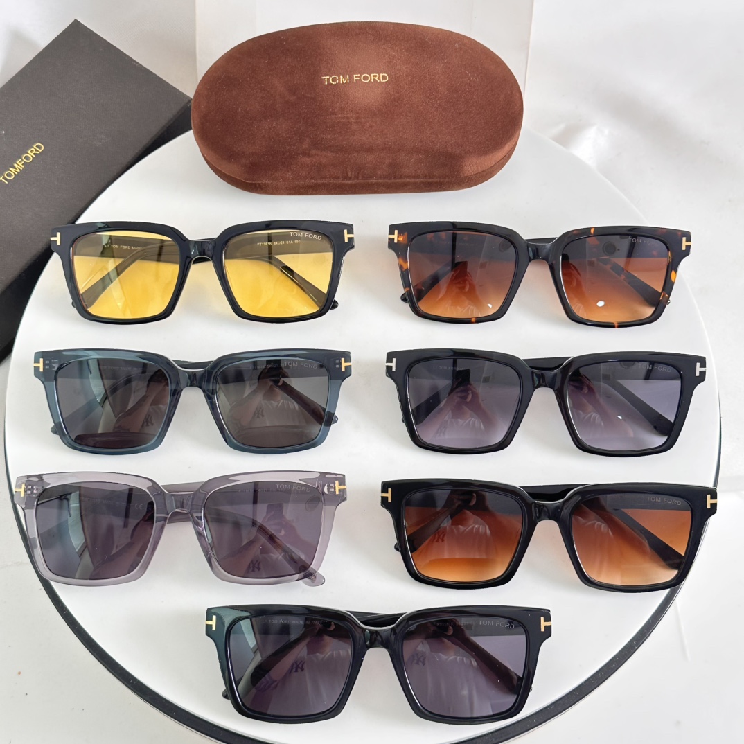  ‼️𝑻𝒐𝒎 𝑭𝒐𝒓*™ 
官网原版一比一
FT1161，SIZE：54-21-150凭借精湛的工艺备受