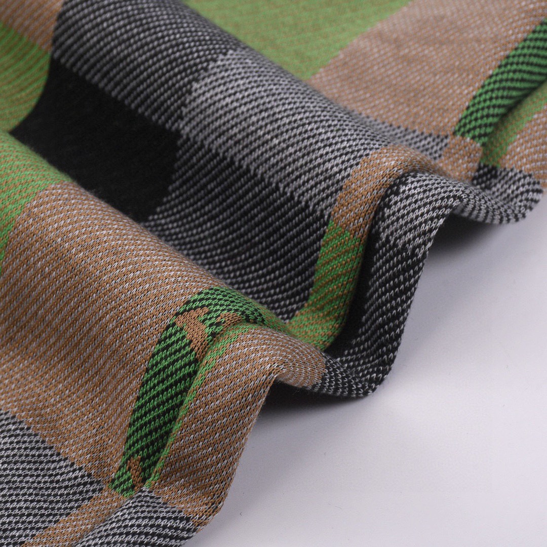 路易威登/Louis Vuitton 夏季新款 经典棋盘格休闲短裤 咖色/绿色-莆田鞋,莆田鞋货源,高仿鞋,高仿鞋货源,安福档口,莆田高仿鞋,莆田鞋批发,高仿鞋批发,莆田高仿运动鞋,高仿运动鞋,莆田运动鞋 路易威登/Louis Vuitton 夏季新款 经典棋盘格休闲短裤 咖色/绿色