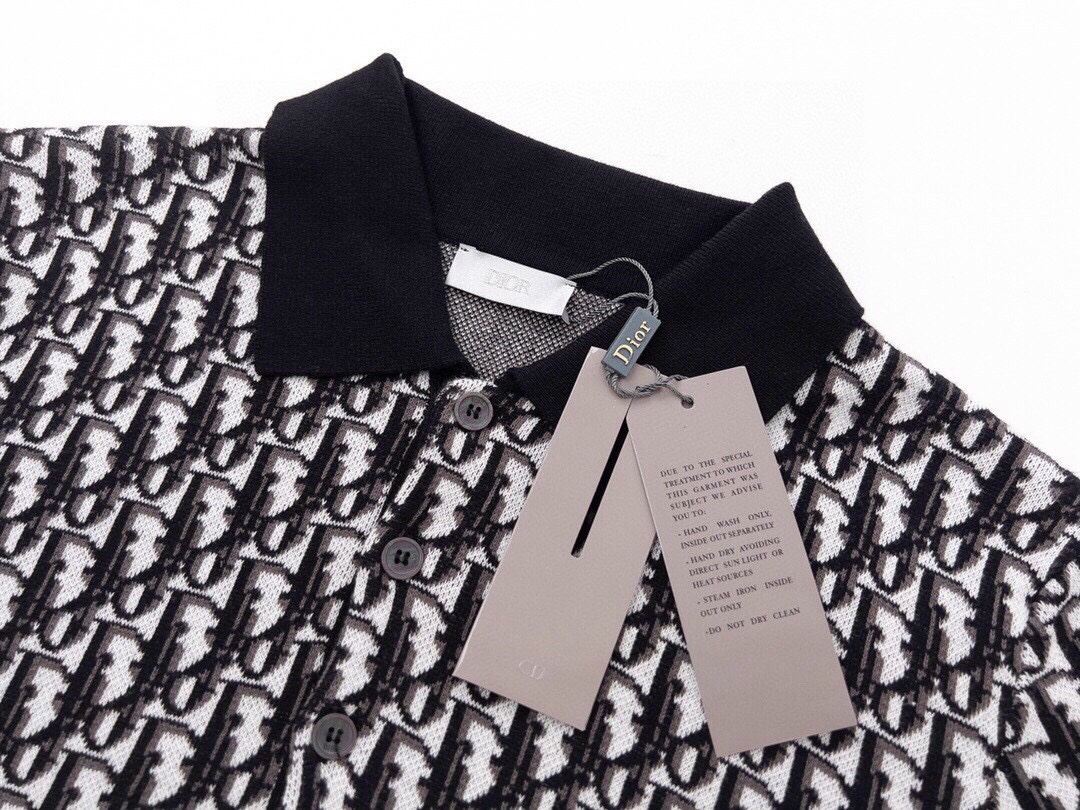 迪奥/Dior 春夏新款 满印字母提花针织短袖polo衫-莆田鞋,莆田鞋货源,高仿鞋,高仿鞋货源,安福档口,莆田高仿鞋,莆田鞋批发,高仿鞋批发,莆田高仿运动鞋,高仿运动鞋,莆田运动鞋 迪奥/Dior 春夏新款 满印字母提花针织短袖polo衫