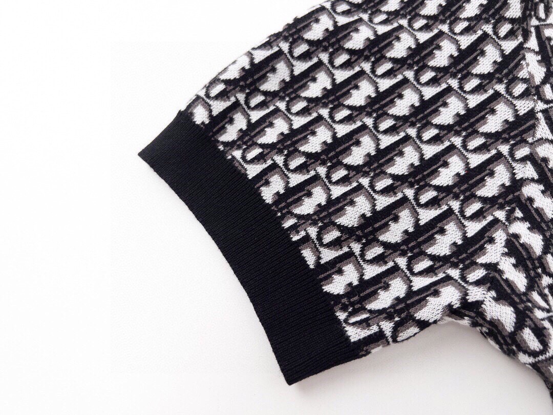 迪奥/Dior 春夏新款 满印字母提花针织短袖polo衫-莆田鞋,莆田鞋货源,高仿鞋,高仿鞋货源,安福档口,莆田高仿鞋,莆田鞋批发,高仿鞋批发,莆田高仿运动鞋,高仿运动鞋,莆田运动鞋 迪奥/Dior 春夏新款 满印字母提花针织短袖polo衫