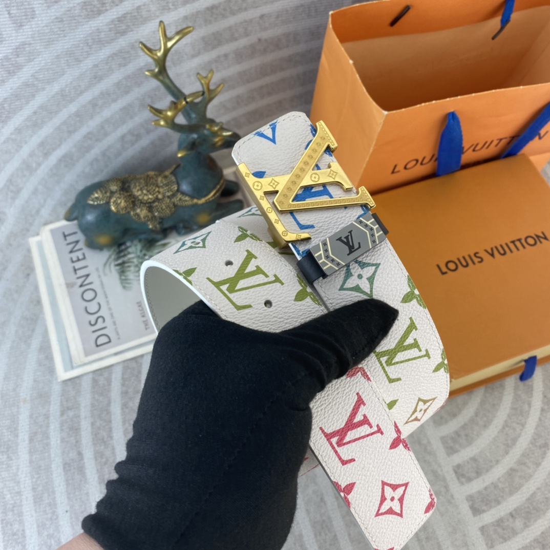 LV💕 特种皮腰带系列 ，原厂五金精品不锈钢扣，手感柔软舒适 宽3.8CM。