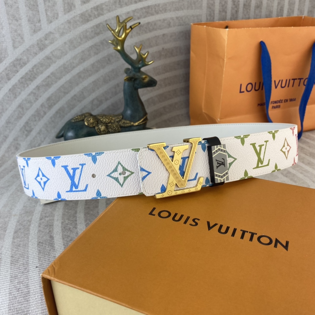 LV💕 特种皮腰带系列 ，原厂五金精品不锈钢扣，手感柔软舒适 宽3.8CM。
