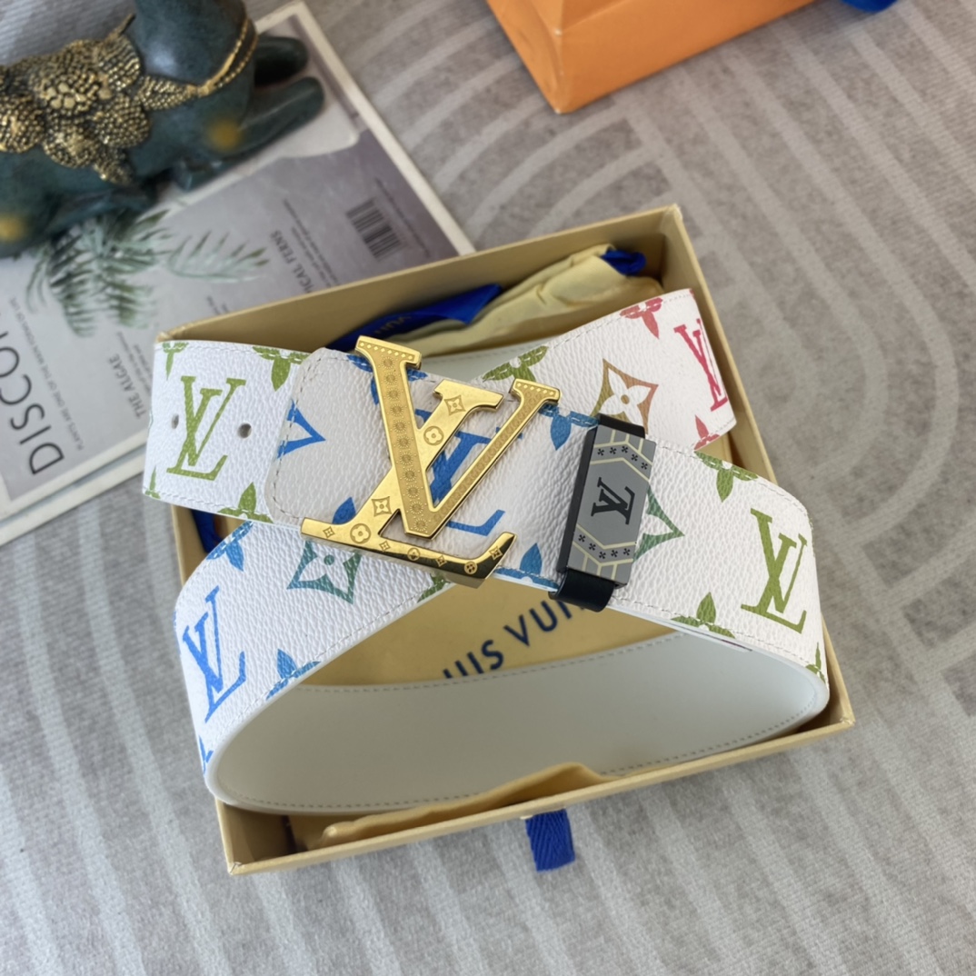 LV💕 特种皮腰带系列 ，原厂五金精品不锈钢扣，手感柔软舒适 宽3.8CM。