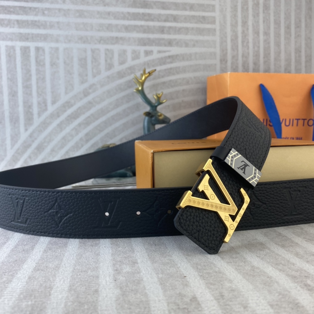LV💕 特种皮腰带系列 ，原厂五金精品不锈钢扣，手感柔软舒适 宽3.8CM。