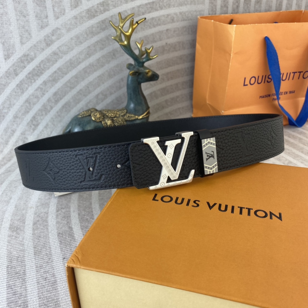 LV💕 特种皮腰带系列 ，原厂五金精品不锈钢扣，手感柔软舒适 宽3.8CM。