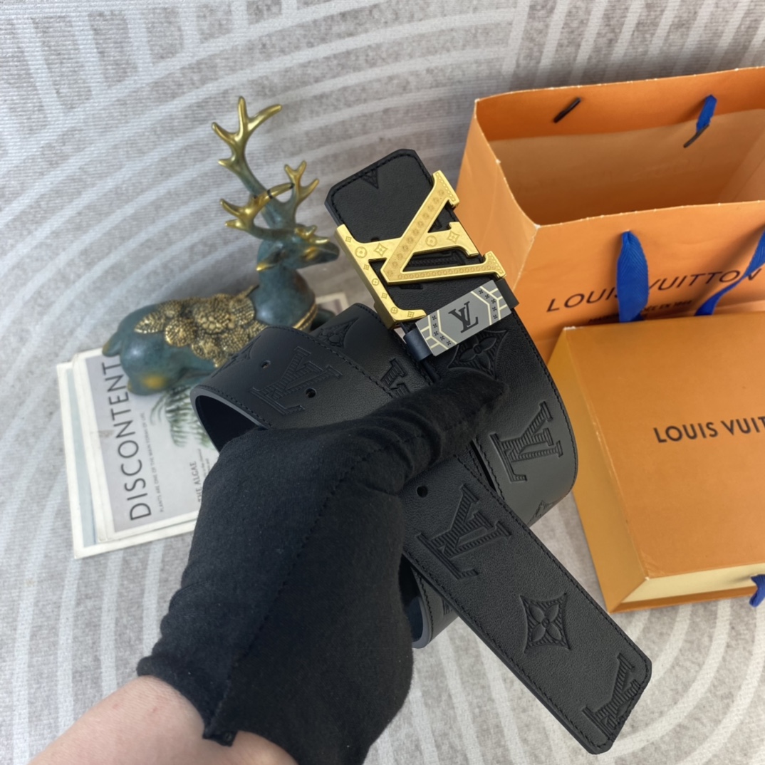 LV💕 特种皮腰带系列 ，原厂五金精品不锈钢扣，手感柔软舒适 宽3.8CM。