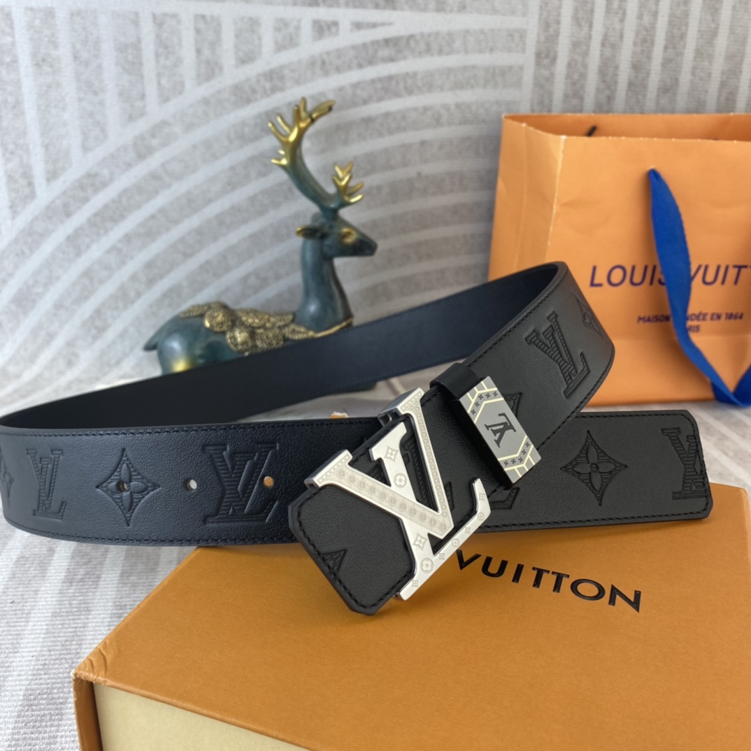 LV💕 特种皮腰带系列 ，原厂五金精品不锈钢扣，手感柔软舒适 宽3.8CM。