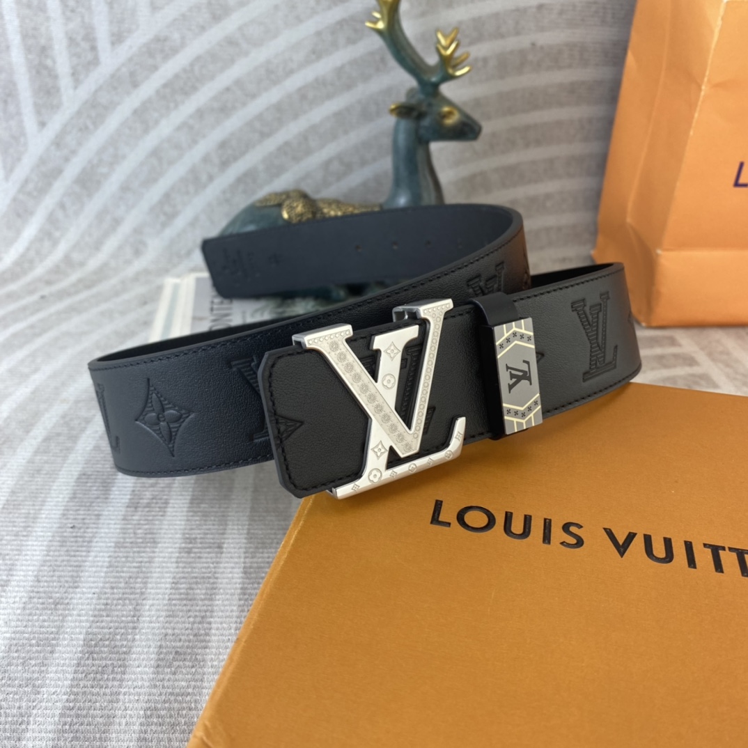 LV💕 特种皮腰带系列 ，原厂五金精品不锈钢扣，手感柔软舒适 宽3.8CM。