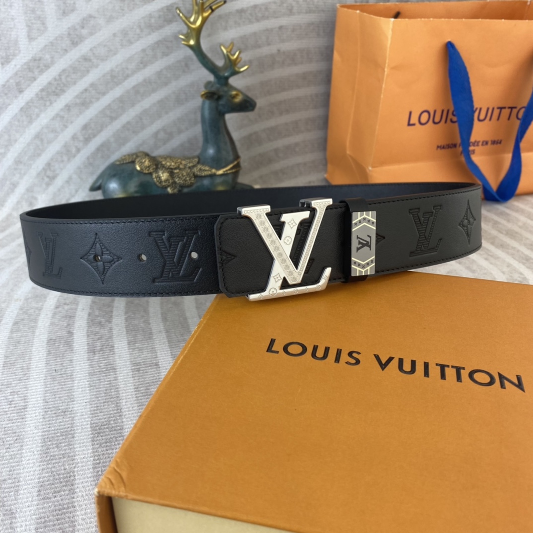 LV💕 特种皮腰带系列 ，原厂五金精品不锈钢扣，手感柔软舒适 宽3.8CM。