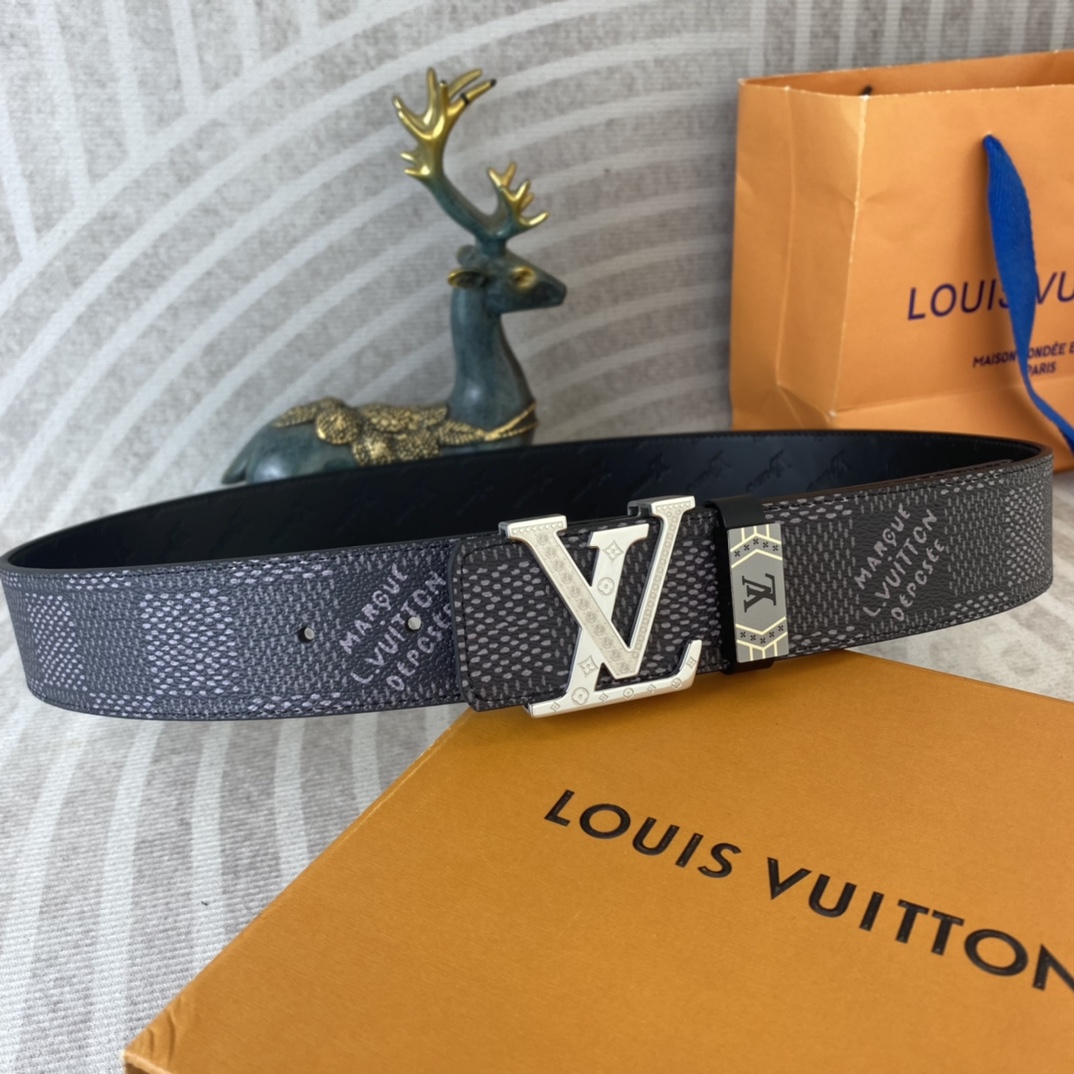 LV💕 特种皮腰带系列 ，原厂五金精品不锈钢扣，手感柔软舒适 宽3.8CM。