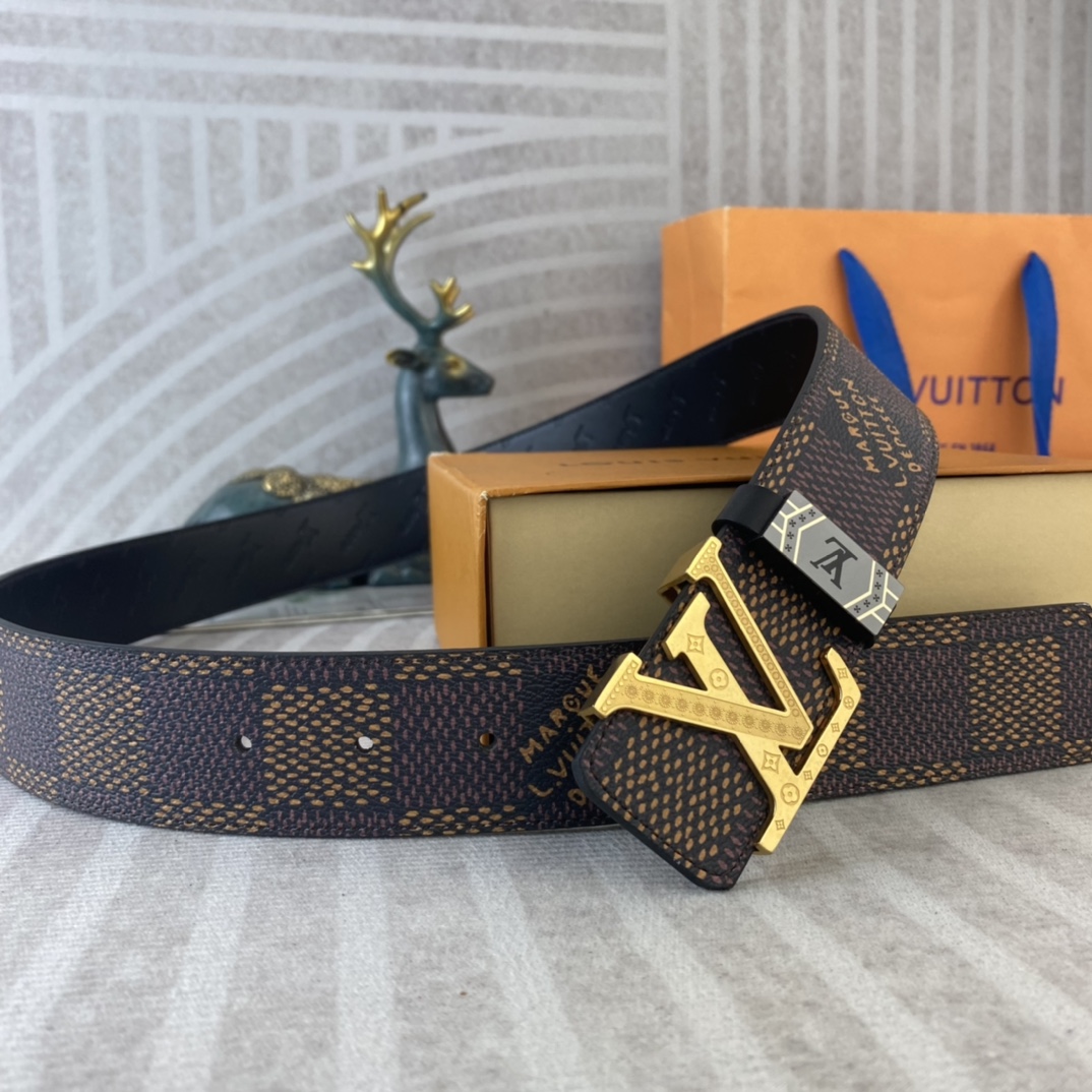 LV💕 特种皮腰带系列 ，原厂五金精品不锈钢扣，手感柔软舒适 宽3.8CM。
