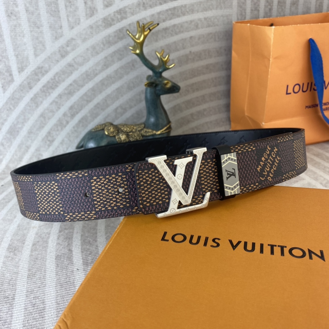 LV💕 特种皮腰带系列 ，原厂五金精品不锈钢扣，手感柔软舒适 宽3.8CM。