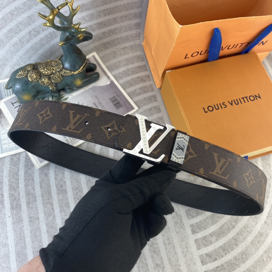 LV💕 特种皮腰带系列 ，原厂五金精品不锈钢扣，手感柔软舒适 宽3.8CM。