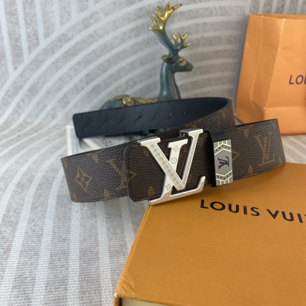 LV💕 特种皮腰带系列 ，原厂五金精品不锈钢扣，手感柔软舒适 宽3.8CM。