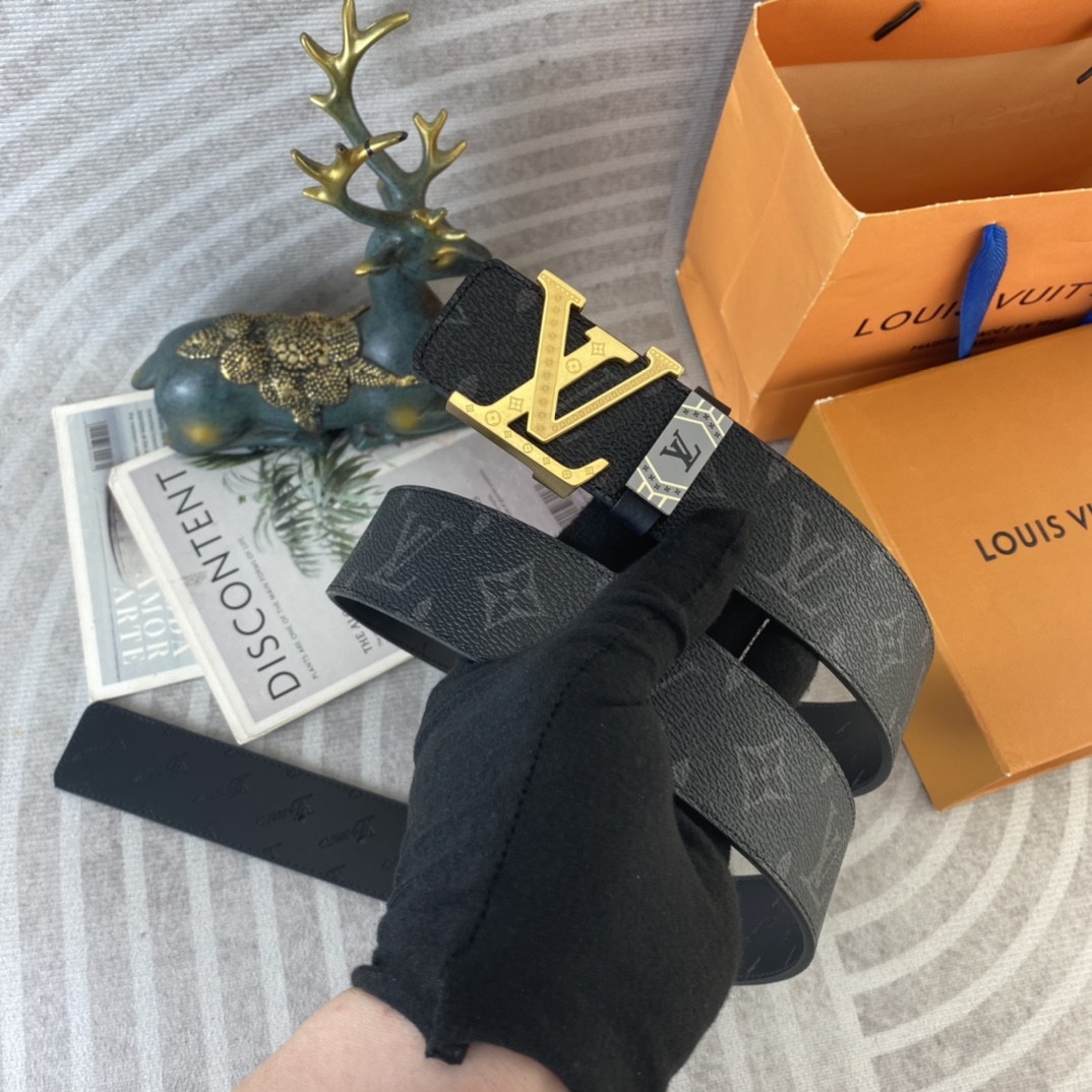 LV💕 特种皮腰带系列 ，原厂五金精品不锈钢扣，手感柔软舒适 宽3.8CM。