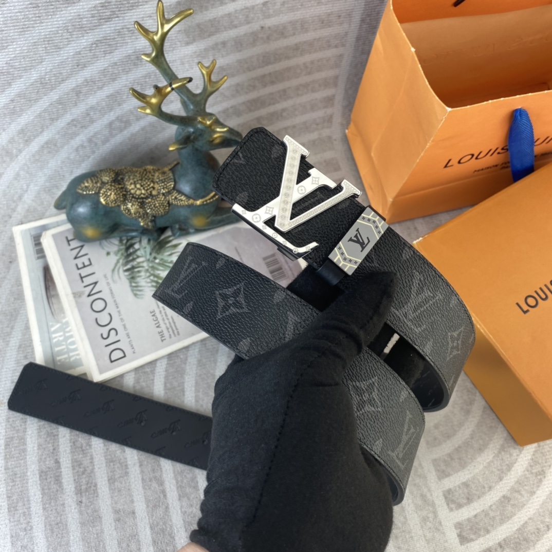 LV💕 特种皮腰带系列 ，原厂五金精品不锈钢扣，手感柔软舒适 宽3.8CM。