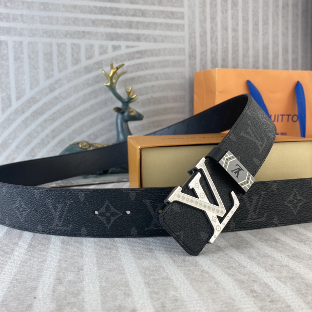 LV💕 特种皮腰带系列 ，原厂五金精品不锈钢扣，手感柔软舒适 宽3.8CM。