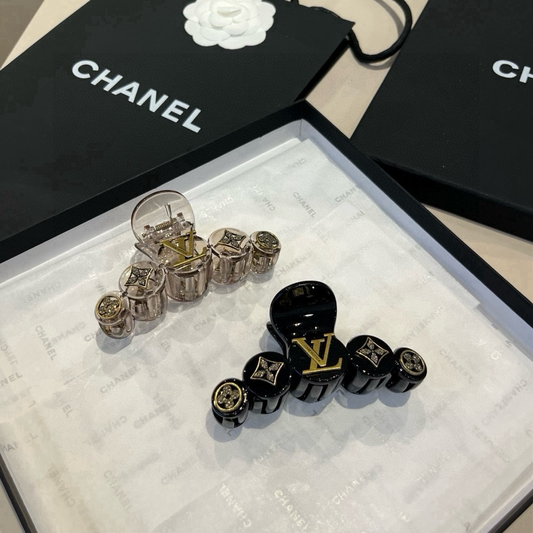 🆕

lv路易威登发夹