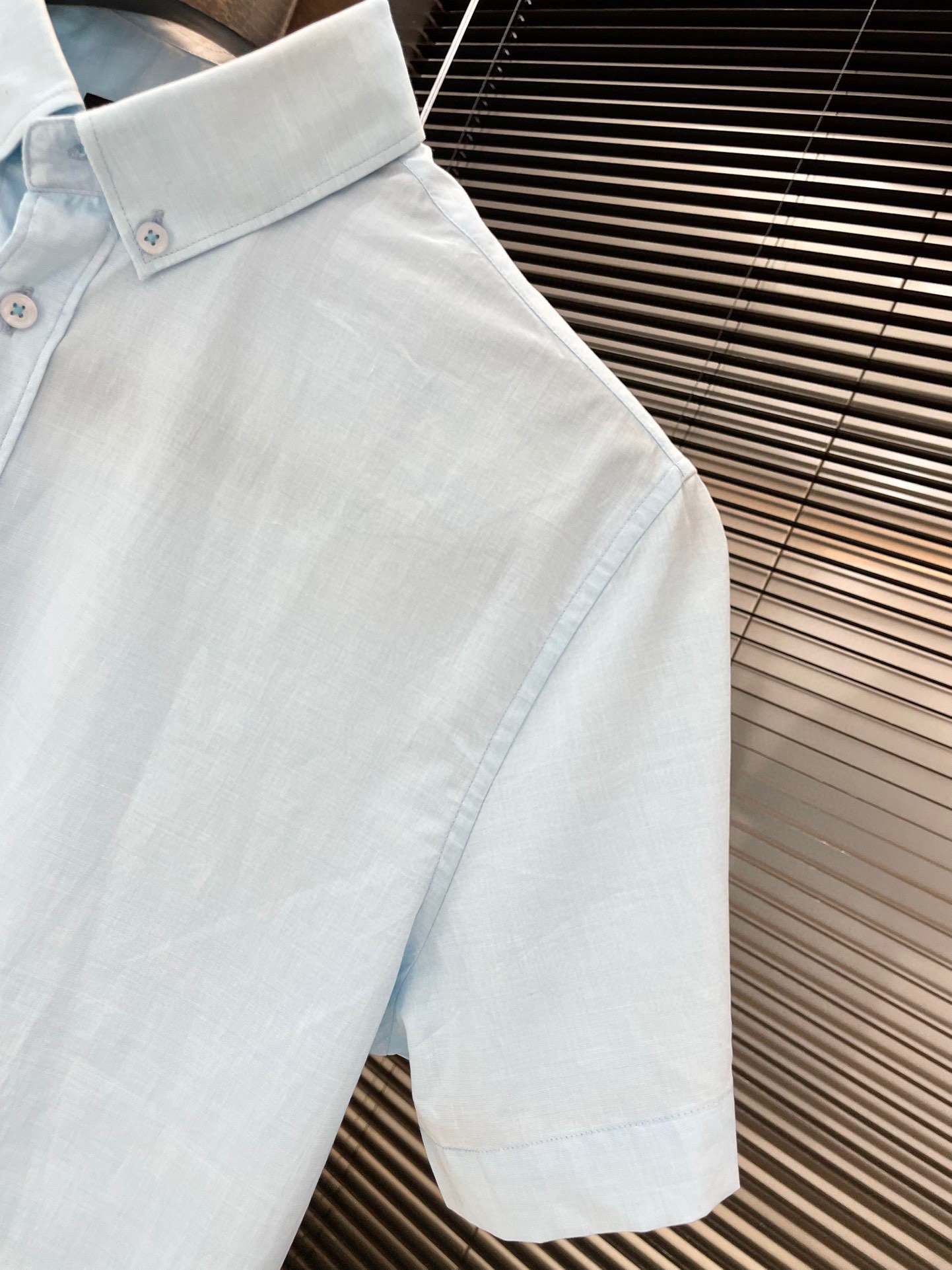 P675 Empirio Armin- (Amani) New Summer 2025 Star Consort: Stylish Cotton-Based Shirts for Men - 图片 5