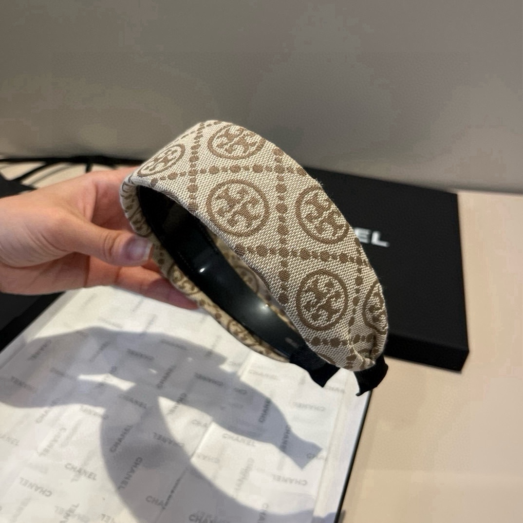 🆕

托尼伯奇新款发箍