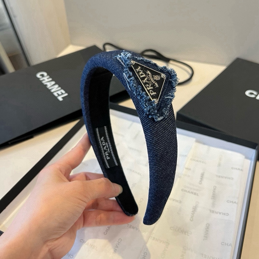 🆕

PRADA普拉达发箍
