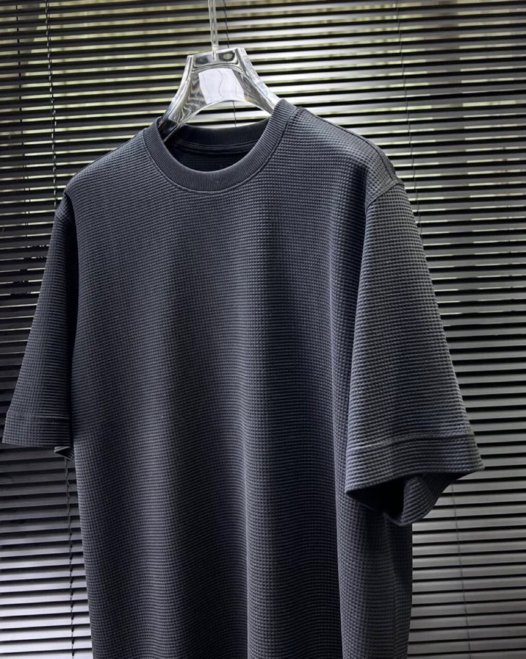 🔥Loro Piana 诺悠翩雅L新作，\n宝子们，夏天的命都是这件微廓短袖圆领T恤给的！\n微廓版型藏