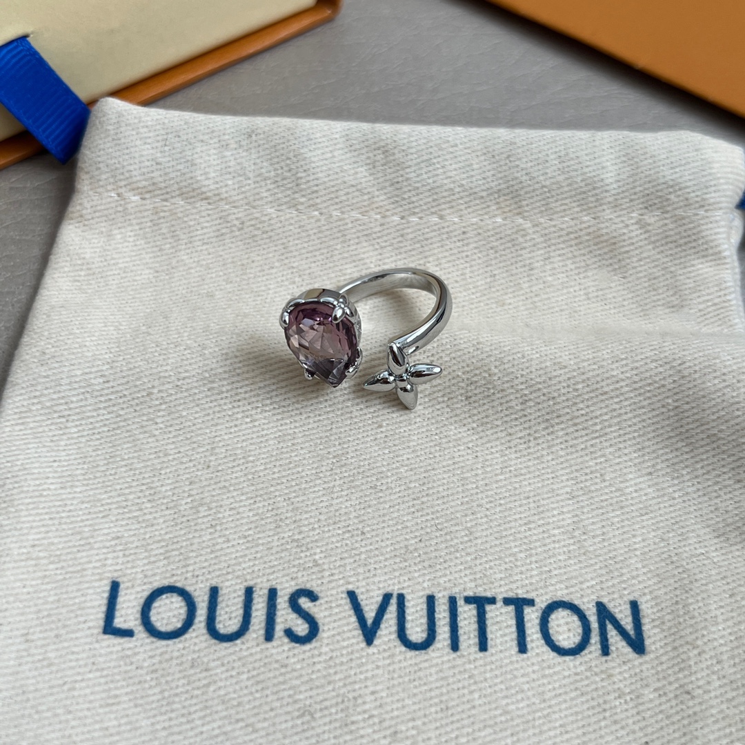 【】原单货 LV 戒指🔹🔹Louis Vuitton 路易威登 🔹专柜一致材质 火爆款出货 设计独特 复