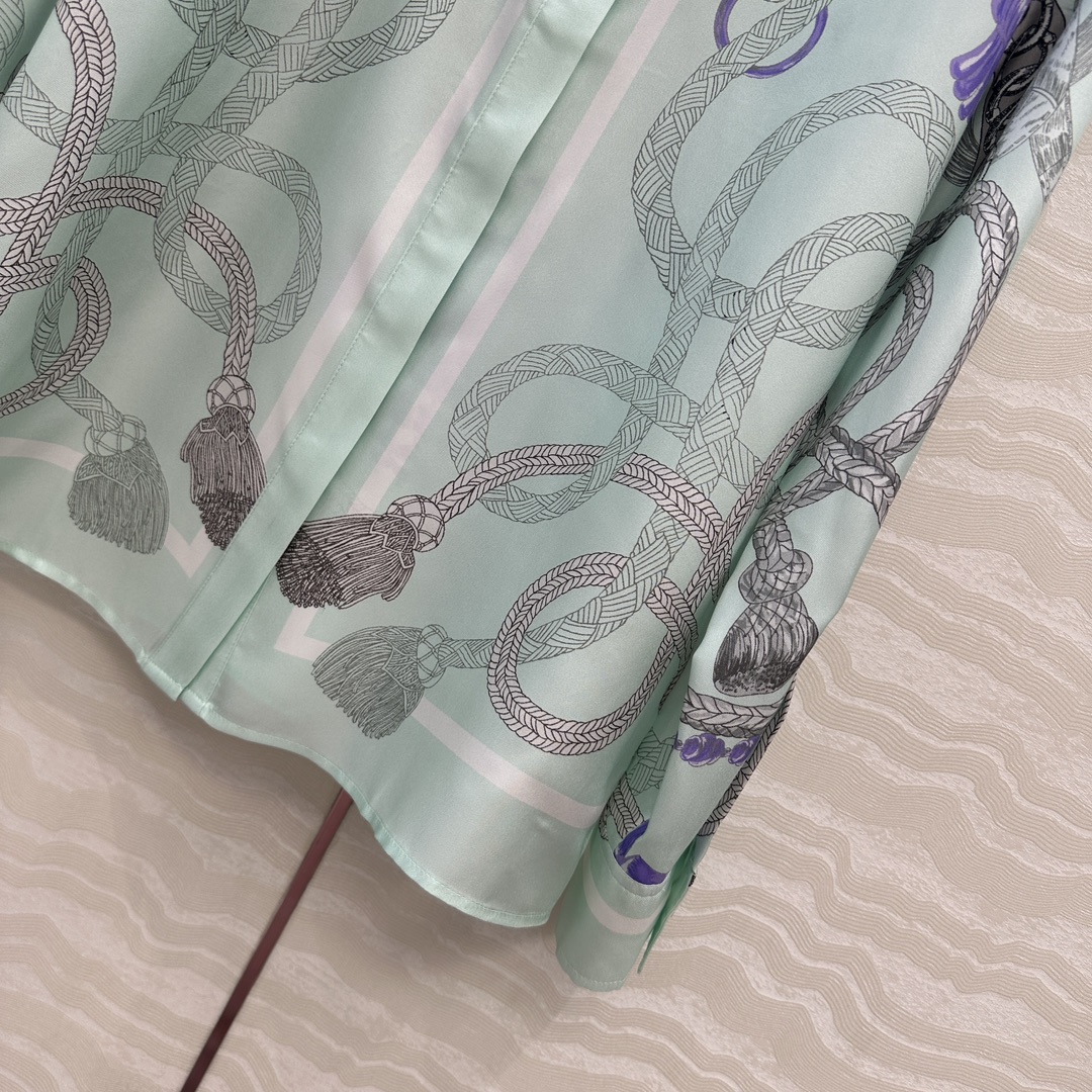 “P912 Original Women’s Suit: Mint Palefroi Remix Silk Shirt, High Quality, Various Sizes” - 图片 5