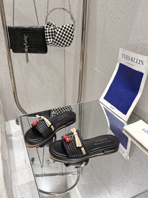 Louis Vuitton x Murakami Lily Flat Sandals - Rattan & Leather - SS25 Collection 1 Louis Vuitton x Murakami Lily Flat Sandals - Rattan & Leather - SS25 Collection