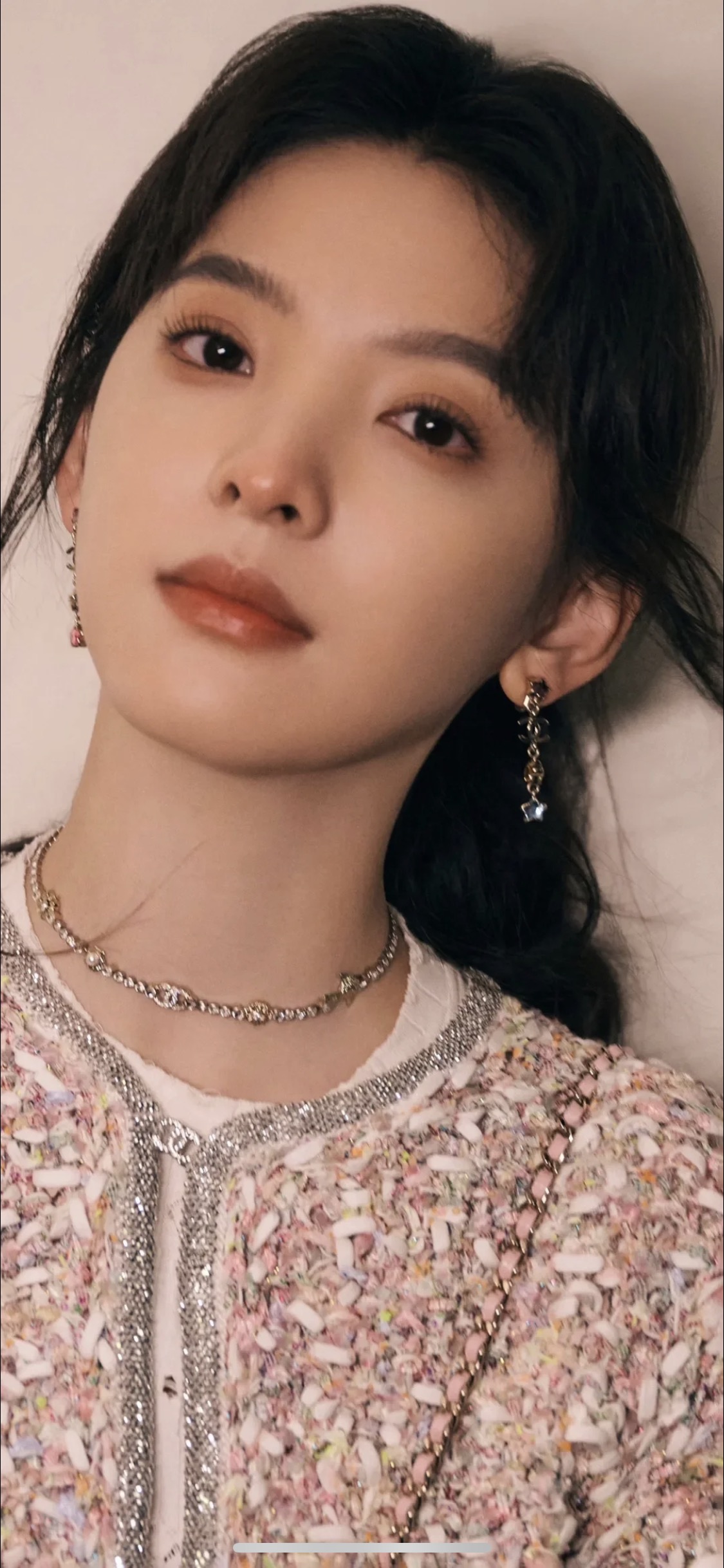  XN92 58 58
香奈儿Chanel小香风时尚设计多巴胺彩钻五角星双C字母长款耳钉 黄铜材料 金色