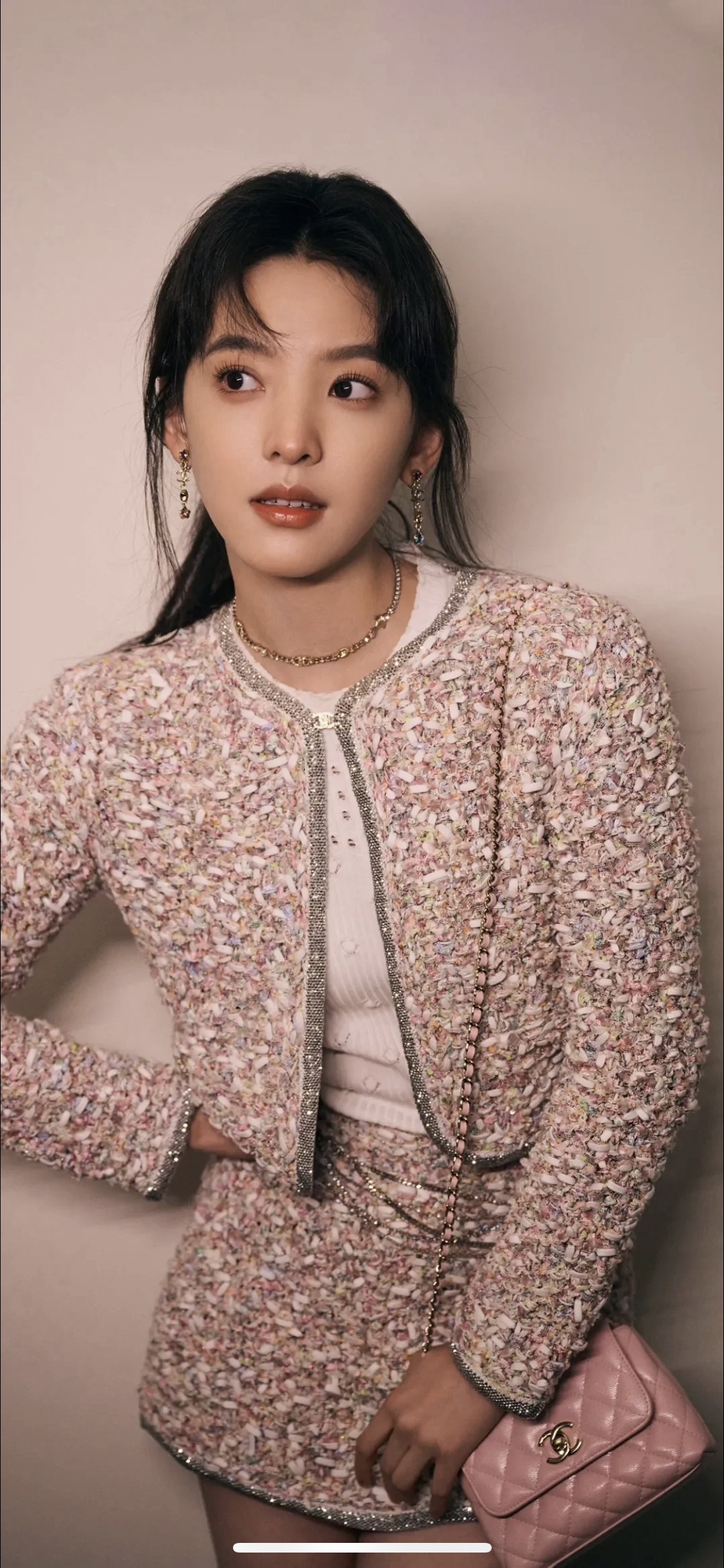  XN92 58 58
香奈儿Chanel小香风时尚设计多巴胺彩钻五角星双C字母长款耳钉 黄铜材料 金色