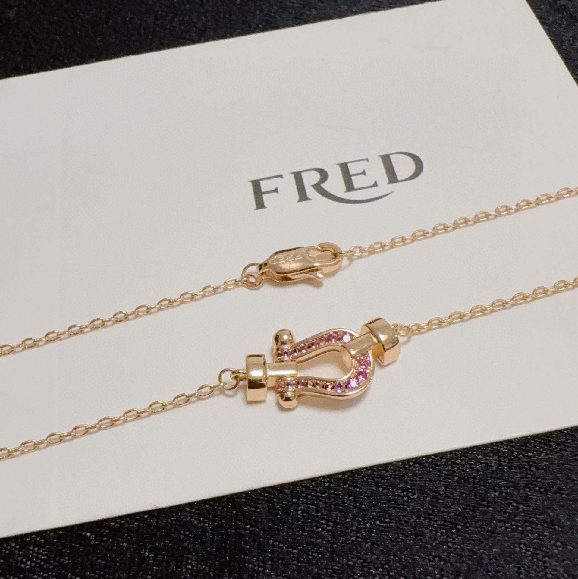 Fred 新品发布 火爆 Fred斐登满钻、半钻、无钻小马蹄扣中性款高品质项链