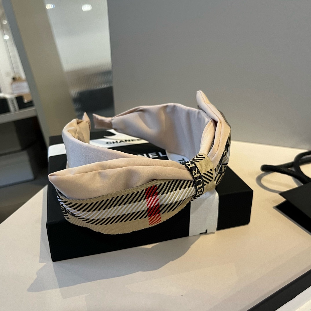🆕

Burberry巴宝莉格子发箍