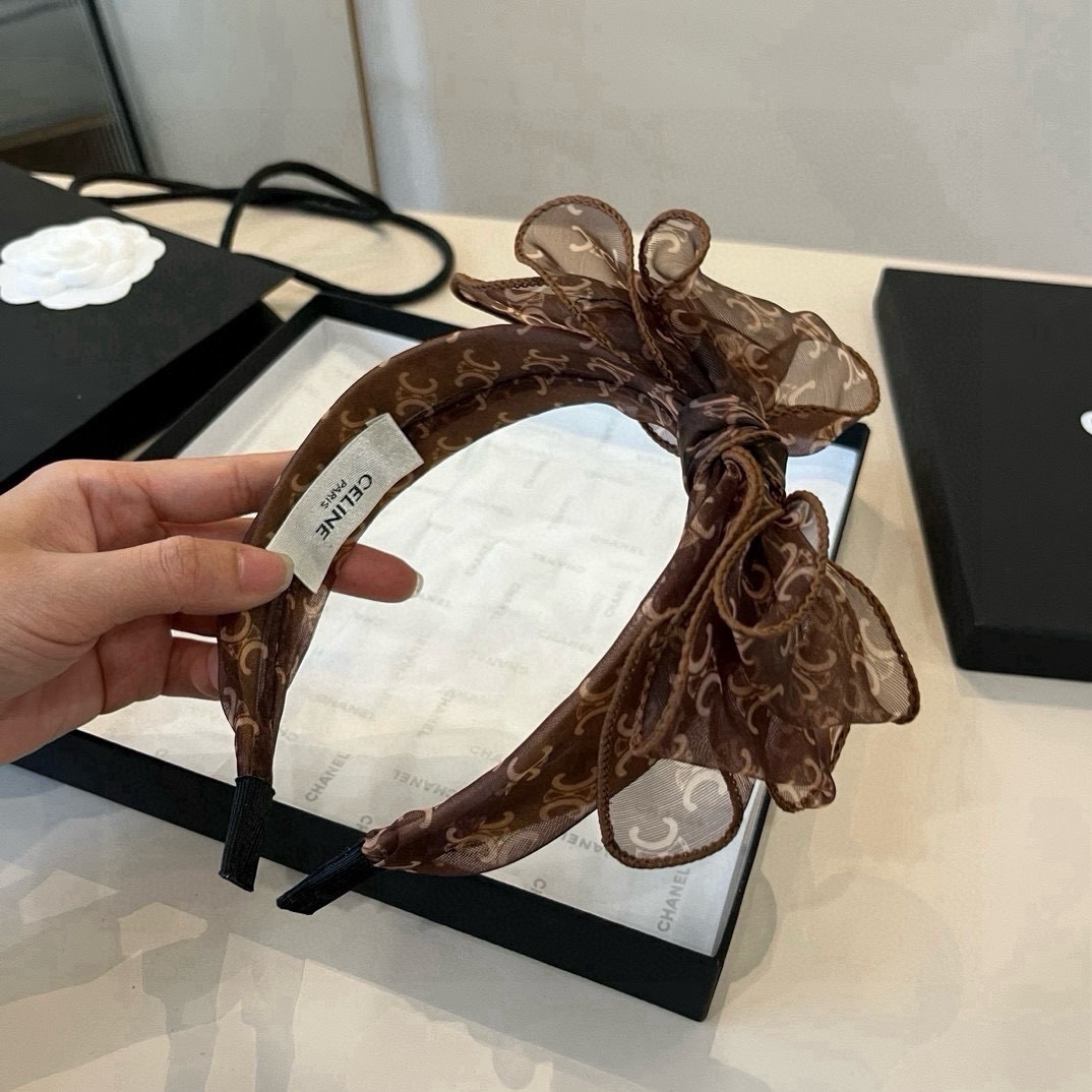 🆕

Celine赛琳蝴蝶结发箍