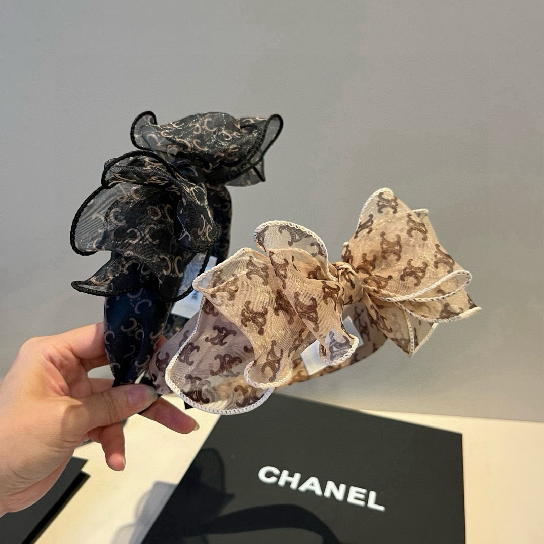🆕

Celine赛琳蝴蝶结发箍
