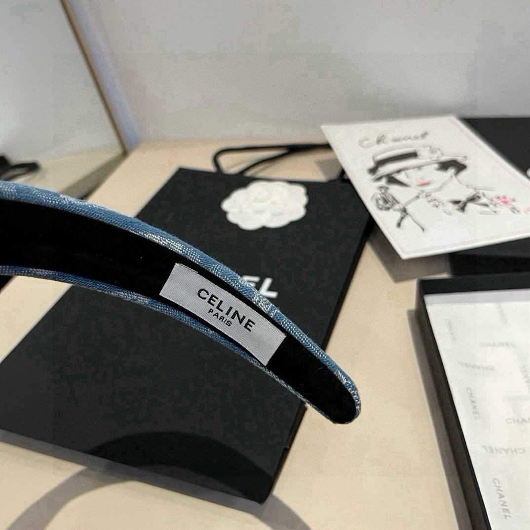 🆕

Celine赛琳新款发箍