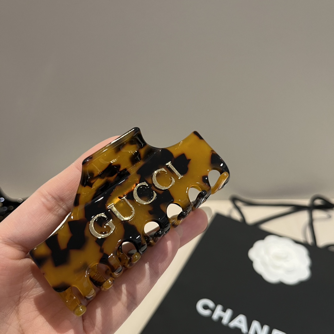 🆕

Gucci古奇新款发夹