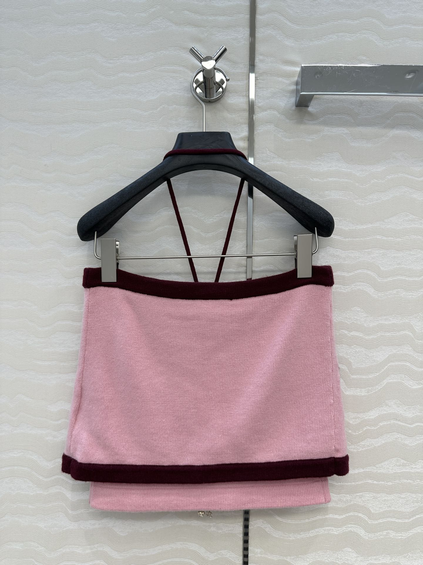 独家首发❤️原单品质，Coco25a新品！羊绒撞色两件套设计抹胸小吊带！金属配件装饰百搭减龄又时髦！瑞士