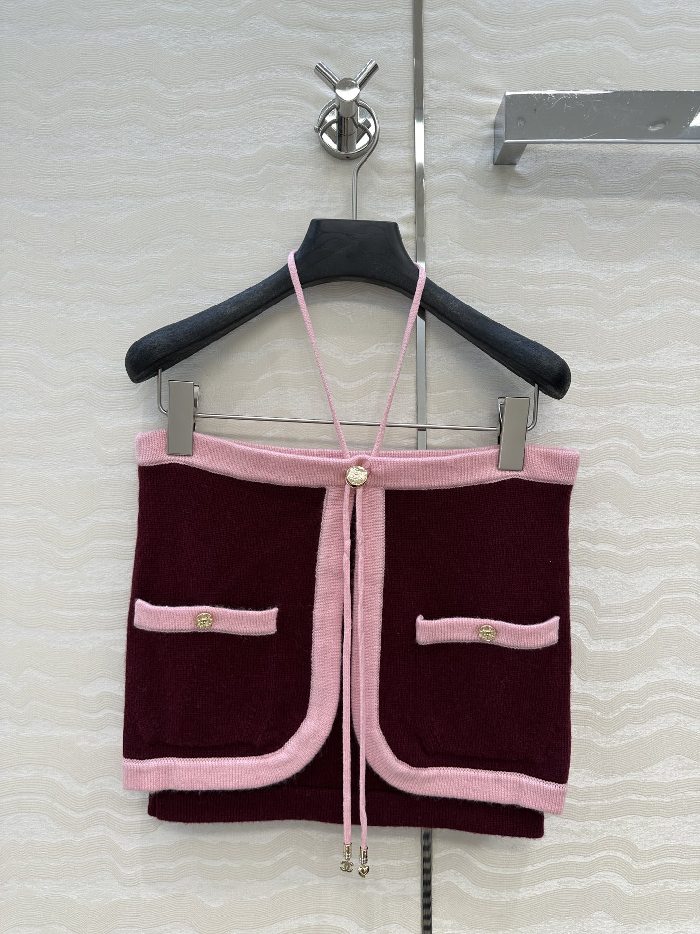 独家首发❤️原单品质，Coco25a新品！羊绒撞色两件套设计抹胸小吊带！金属配件装饰百搭减龄又时髦！瑞士