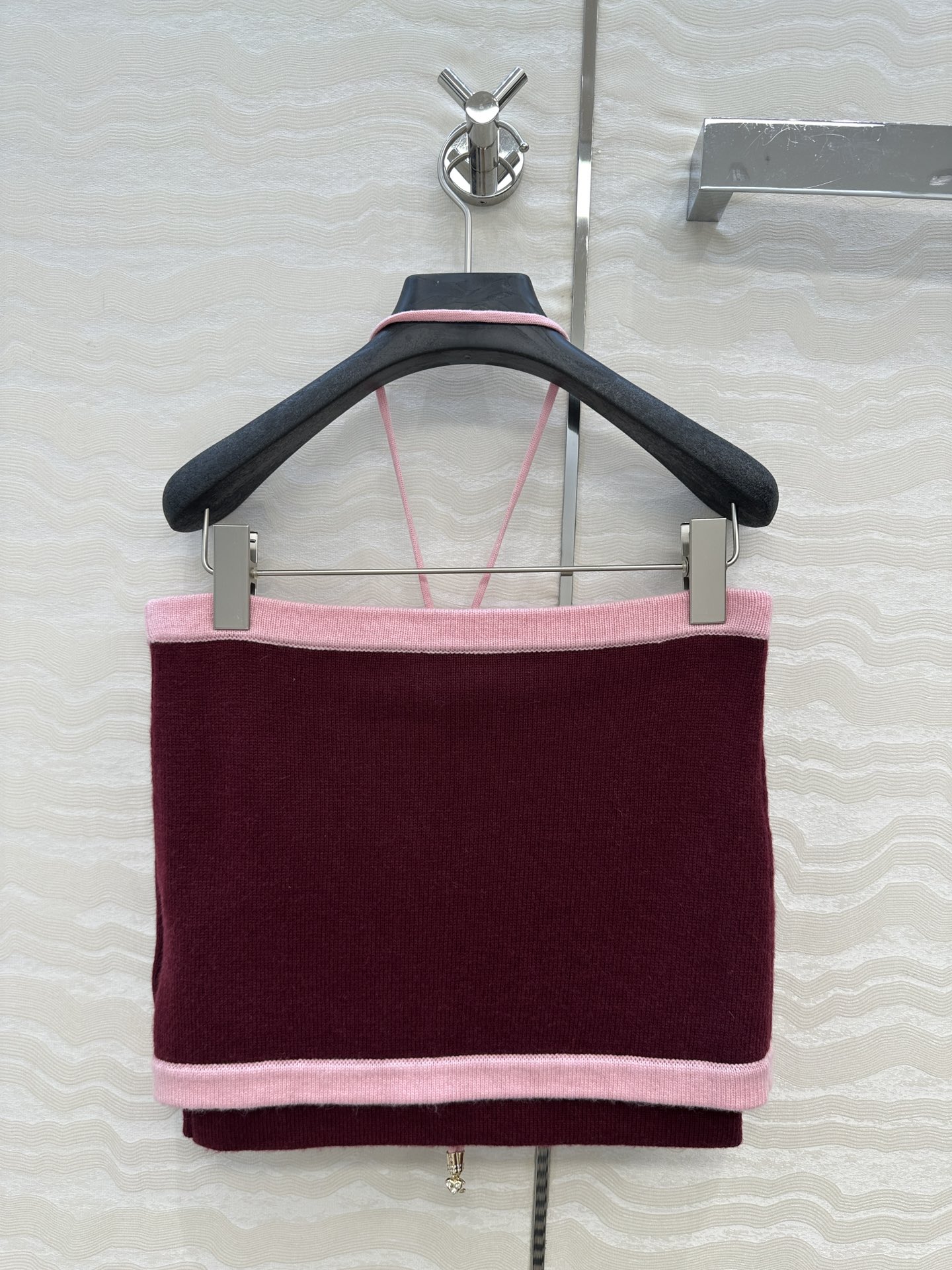 独家首发❤️原单品质，Coco25a新品！羊绒撞色两件套设计抹胸小吊带！金属配件装饰百搭减龄又时髦！瑞士