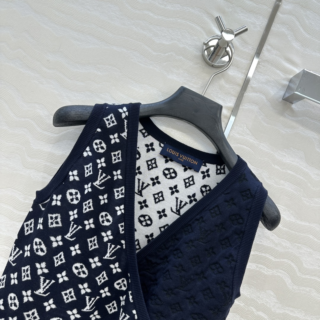 独家首发❤️原单品质！25s春夏 度假新品针织抹胸小背心，定制海军蓝MONOGRAM提花撞色。18针徳国