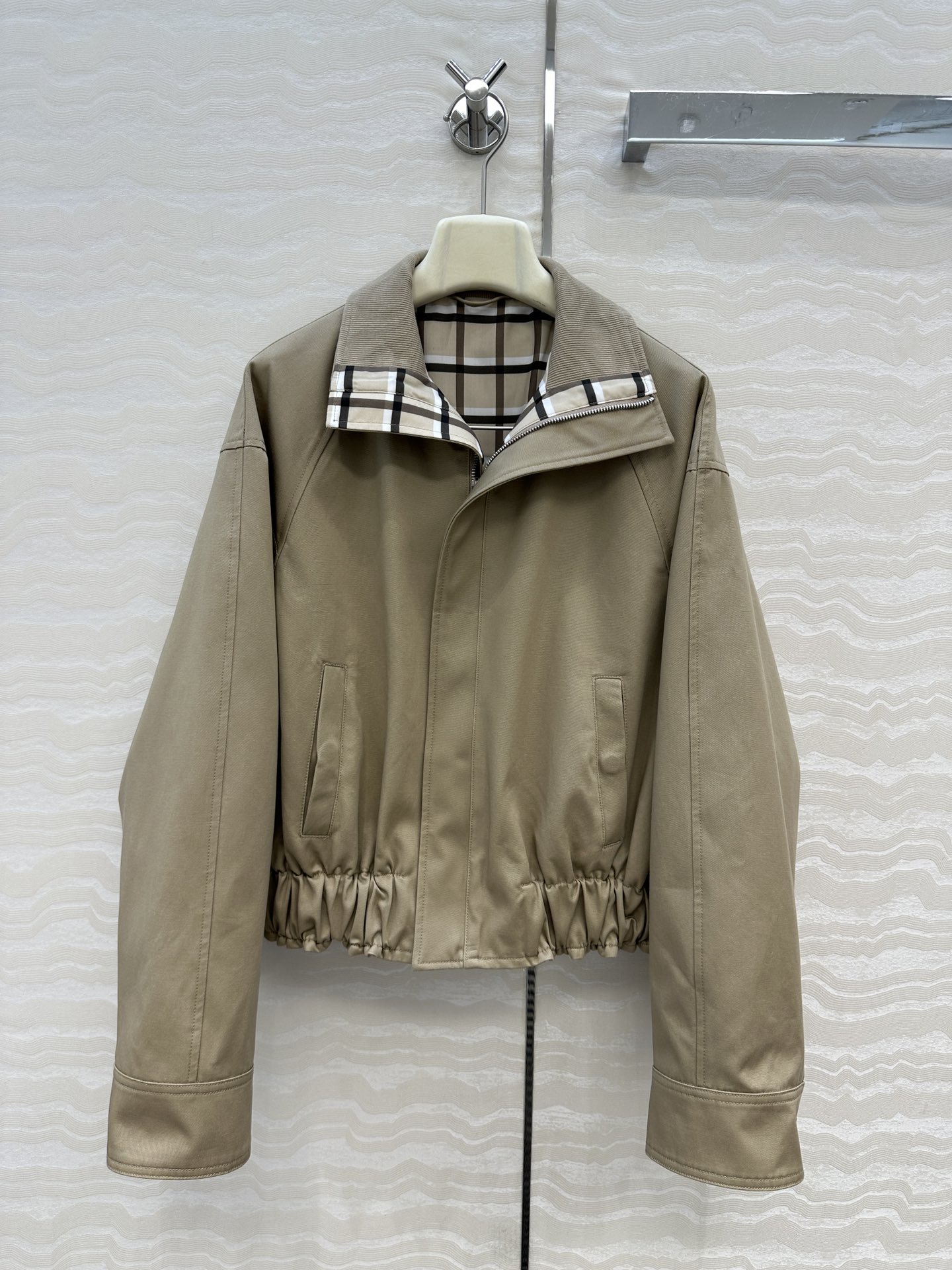 独家首发💕高端原单品质，BV长期主义。巴恩风时髦穿搭！25s早秋新品夹克外套！定制进口高支斜纹棉面料挺阔