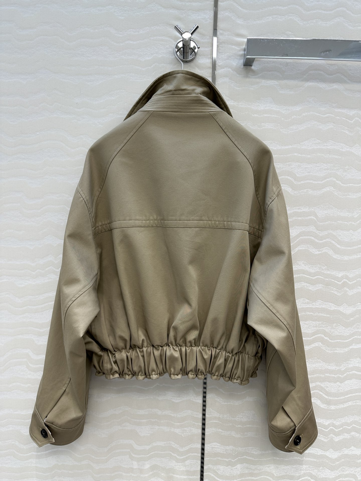 独家首发💕高端原单品质，BV长期主义。巴恩风时髦穿搭！25s早秋新品夹克外套！定制进口高支斜纹棉面料挺阔