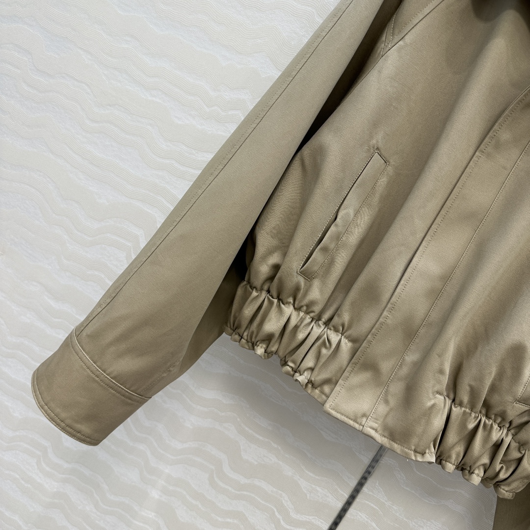 独家首发💕高端原单品质，BV长期主义。巴恩风时髦穿搭！25s早秋新品夹克外套！定制进口高支斜纹棉面料挺阔