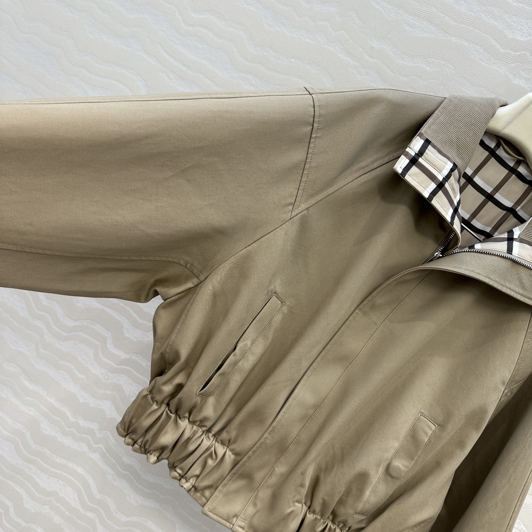 独家首发💕高端原单品质，BV长期主义。巴恩风时髦穿搭！25s早秋新品夹克外套！定制进口高支斜纹棉面料挺阔