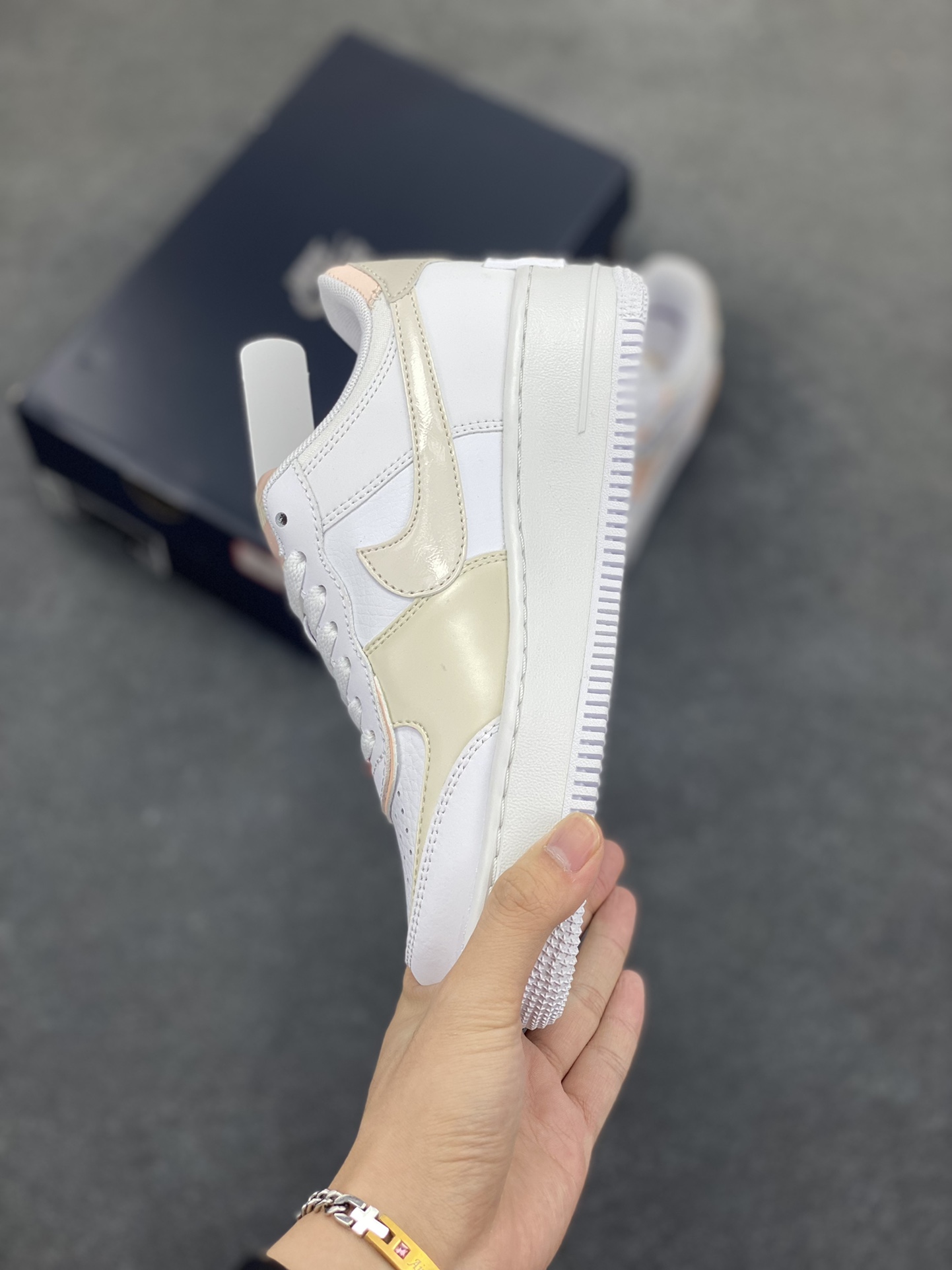 图片[3]-NK Air Force 1 Shadow 轻量增高低帮百搭板鞋\”拼接马卡龙\” 全新少女系解构主义设计双层轻量EVA发泡中底+防滑RB橡胶外圈底鞋底 原楦头原纸板 打造纯正空军版型 专注外贸渠道 全掌内置蜂窝气垫 原盒配件 原厂中底钢印、拉帮完美 货号： CI0919-121 尺码：35.5 36 36.5 37.5 38 38.5 39 40 40.5 41 42-选品中心