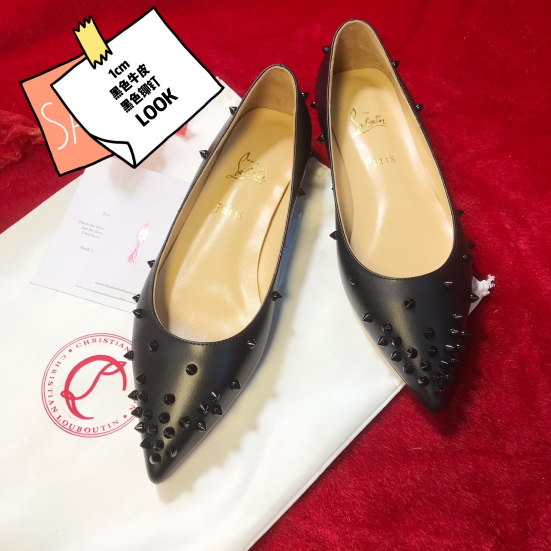 NO:336723,High-end customized rivet classic series!  H1Cm, size 35-42. Leather big sole 21096-013 Black cowhide black nails, official website synchronization Standard European code Reference:21096-013 Color:black Material:cowhide Lining:goat leather Heel height:1Cm Sole:leather sole Size:EUR 35-42 (US 4-11):,,christian louboutin,cowhide,Leather soles19860909高端订制 铆钉精典款系列！ H1Cm,尺码35-42码.真皮大底 21096-013黑牛皮黑钉,官网同步 标准欧码 Reference:21096-013 Color:black Material:cowhide Lining:goat leather Heel heigh:1Cm Sole:leather sole Size:EUR 35－42（US 4一11) :,,christian louboutin,cowhide,Leather soles,Women's Shoes