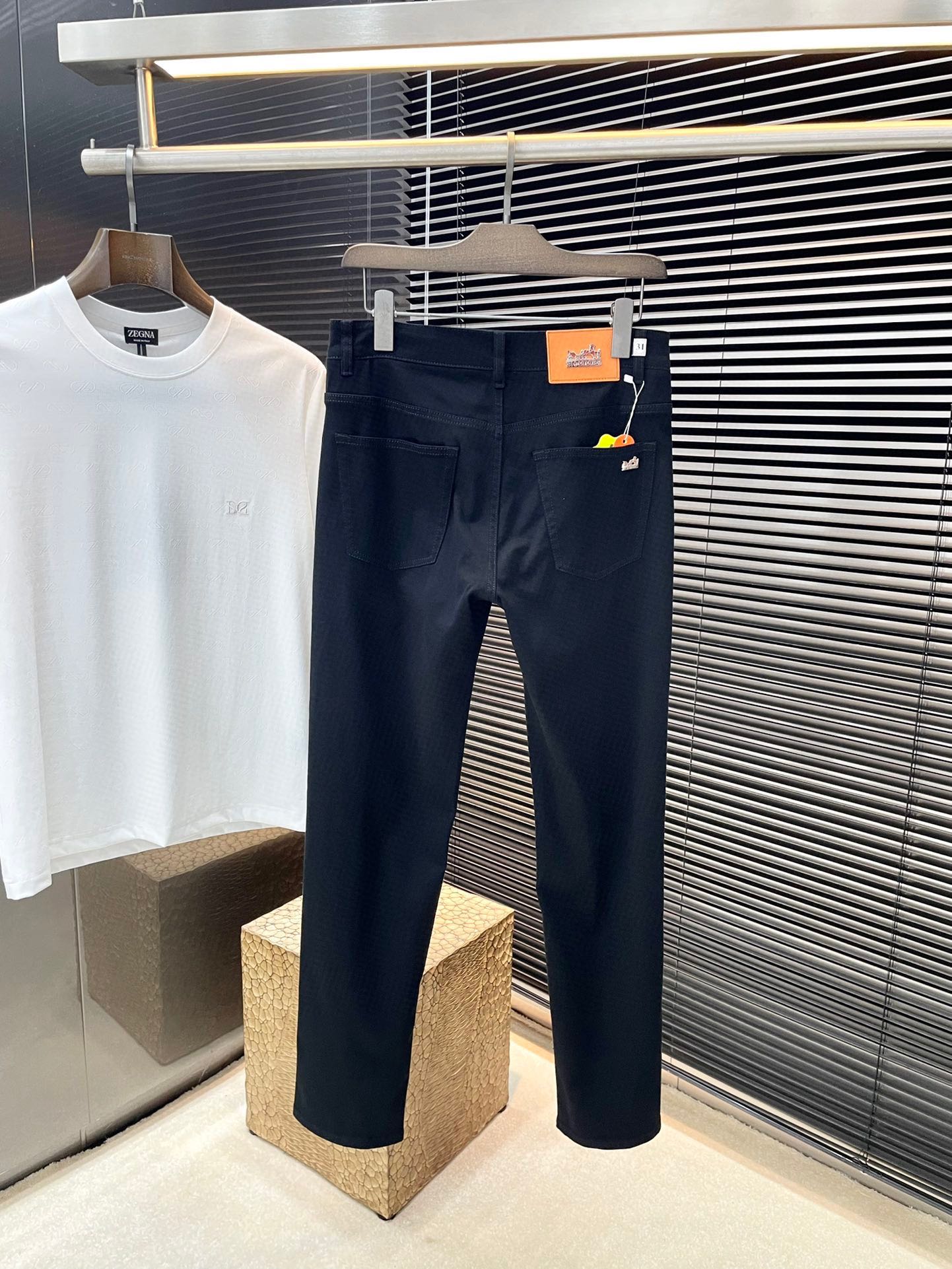 Hermes 2025 Summer Jeans: Italian Cowboy Fabric, Stylish Design, Comfortable Fit - 图片 8