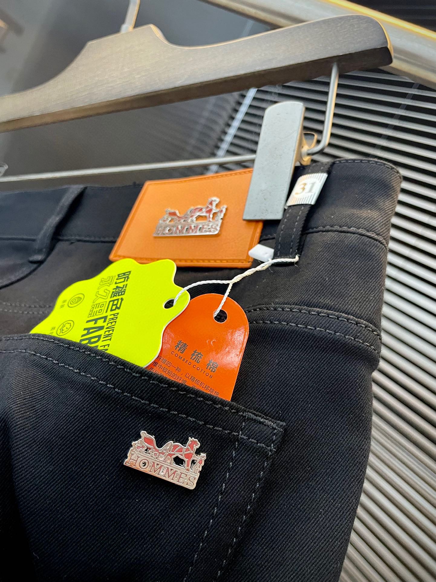 Hermes 2025 Summer Jeans: Italian Cowboy Fabric, Stylish Design, Comfortable Fit - 图片 6